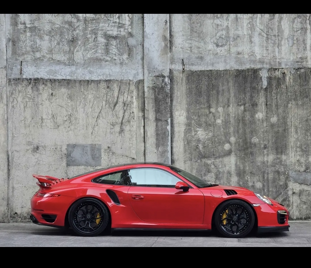 Porsche 911 Turbo S Fully Loaded Upgrades Well Maintained photo 3